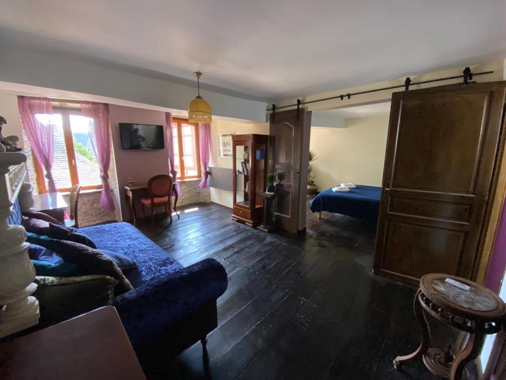 Aparthotel La Maison du paon- Josselin Extérieur photo