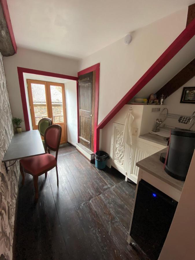 Aparthotel La Maison du paon- Josselin Extérieur photo